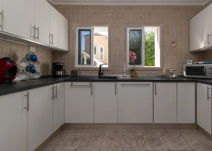 Belkis Costa Adeje (Tenerife)