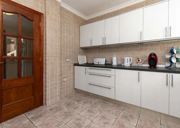 Belkis Costa Adeje (Tenerife)