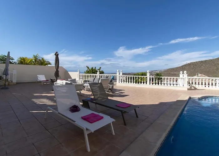 Belkis Costa Adeje (Tenerife)